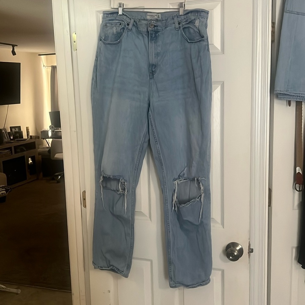Abercrombie and Fitch curve love 90s straight ultra high-rise jeans